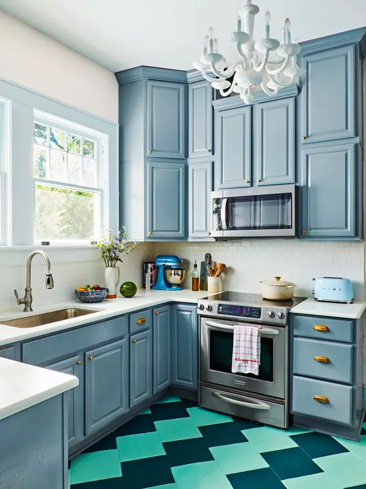 Unexpected Color Combinations for HDB kitchen design